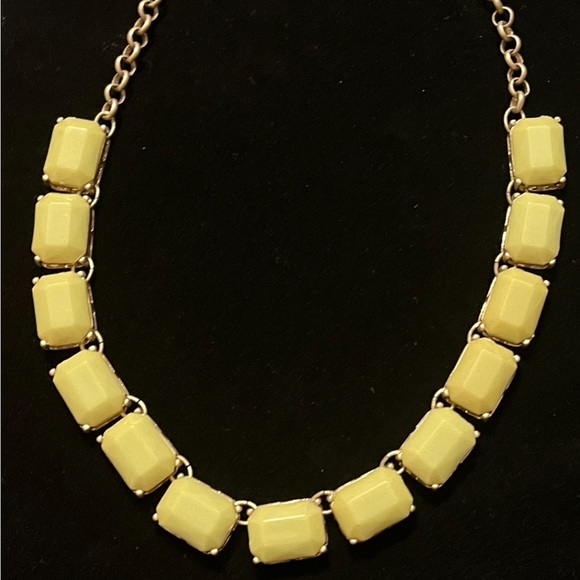 Yellow Beaded Necklace - Picture 13 of 16